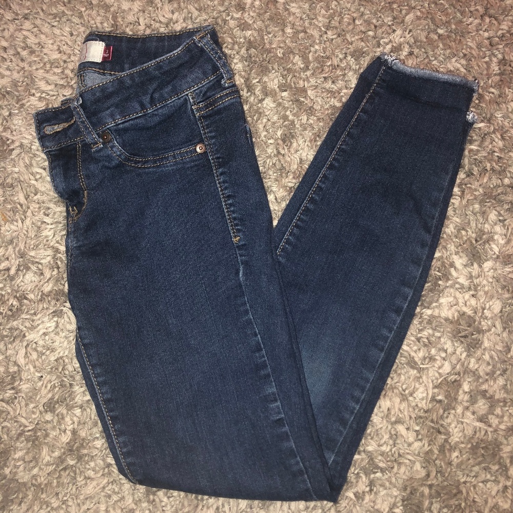 🌸Dark Wash Capris